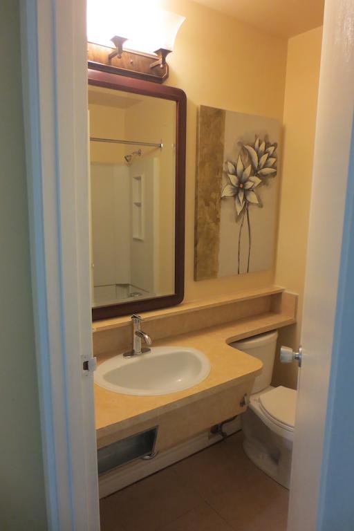 Vanderhoof Inn Стая снимка